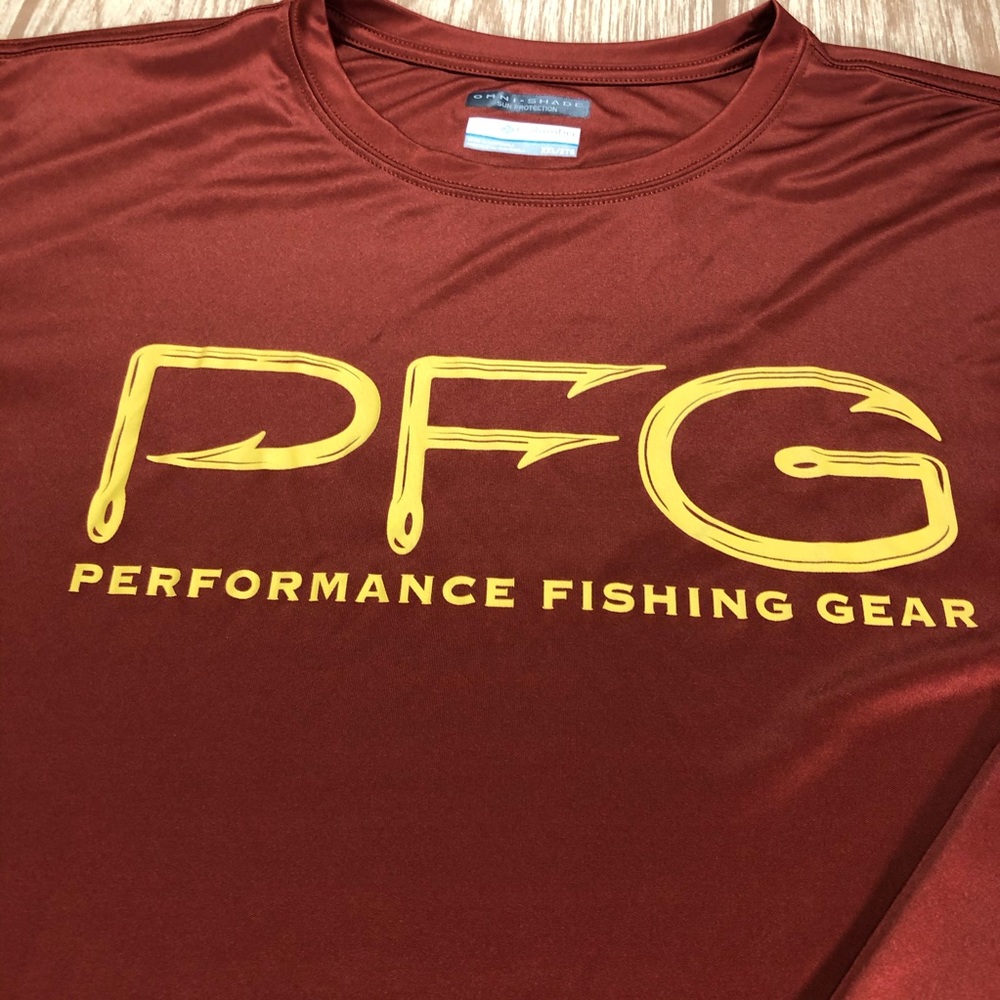 Men’s Columbia PFG Omni-Shade Crewneck Pullover - Picture 2 of 8